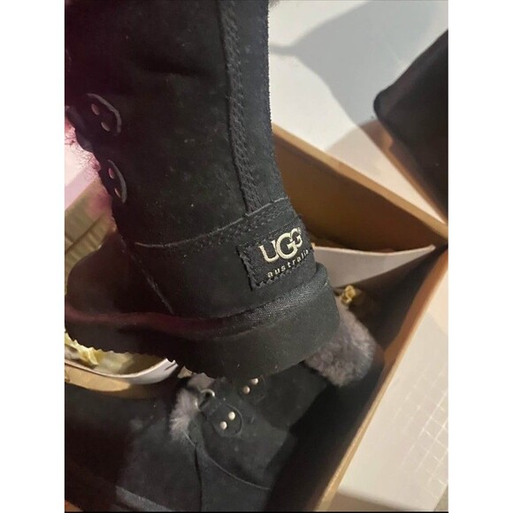 Ugg Kids Sophy Black Boots Size 10 Warm Winter Shearling - Picture 4 of 5